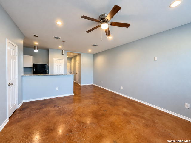 6918 Crestway Rd Property Photo 11