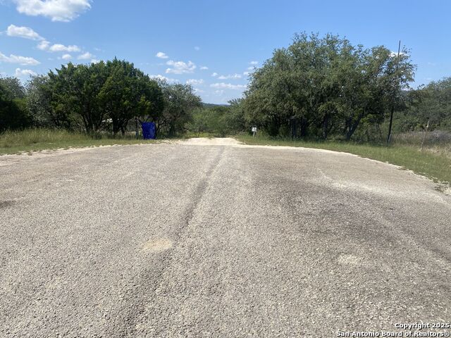 000 Mockingbird Lane Property Photo 6