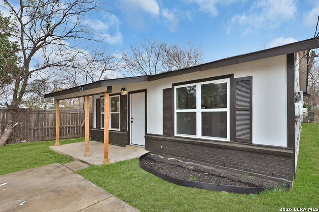123 Calles St Property Photo 1