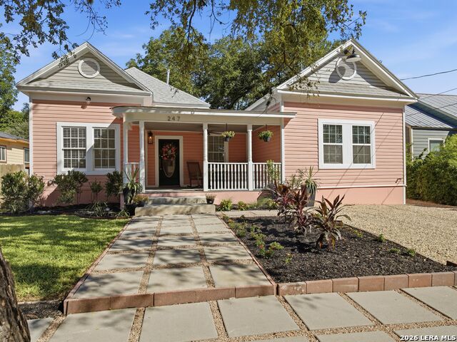 247 E Woodlawn Avenue Property Photo 1