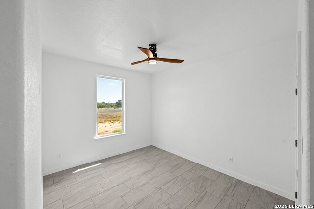 815 E Fm 462 Property Photo 23