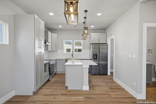 1823 Burnet St Property Photo 3