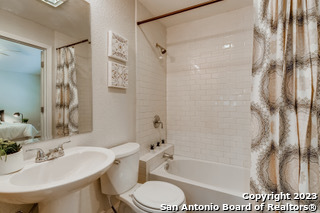 243 Lorraine Ave Property Photo 17