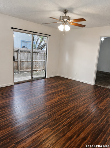 8922 Emerald Spg Property Photo 2