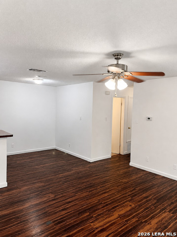 8922 Emerald Spg Property Photo 3