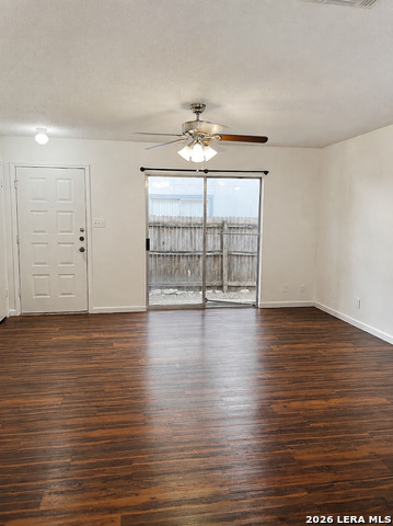 8922 Emerald Spg Property Photo 4