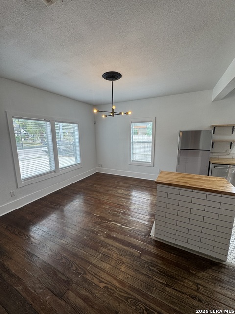 1323 Burnet St Property Photo 5