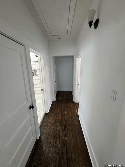 1323 Burnet St Property Photo 12