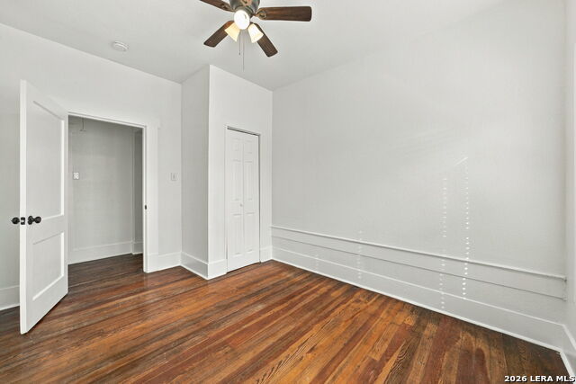 1323 Burnet St Property Photo 23