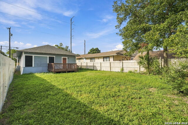 1323 Burnet St Property Photo 28