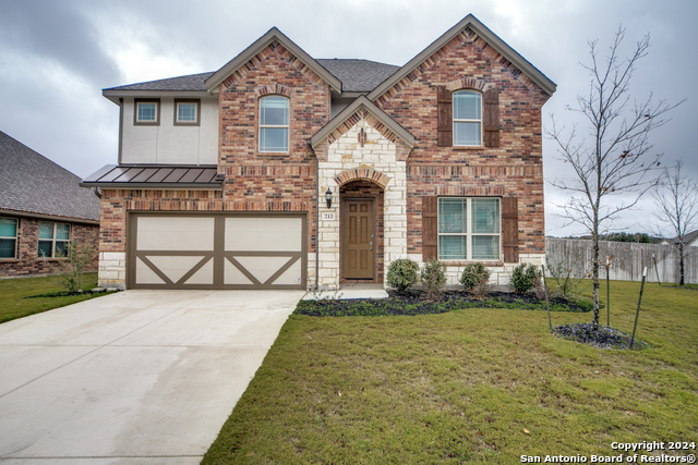 213 Aspen Dr Property Photo 1