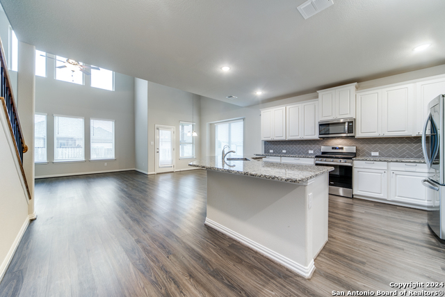 213 Aspen Dr Property Photo 6