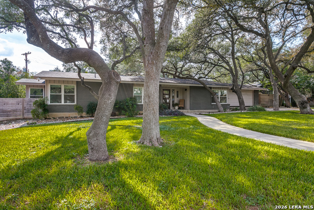8811 Pineridge Rd Property Photo 1