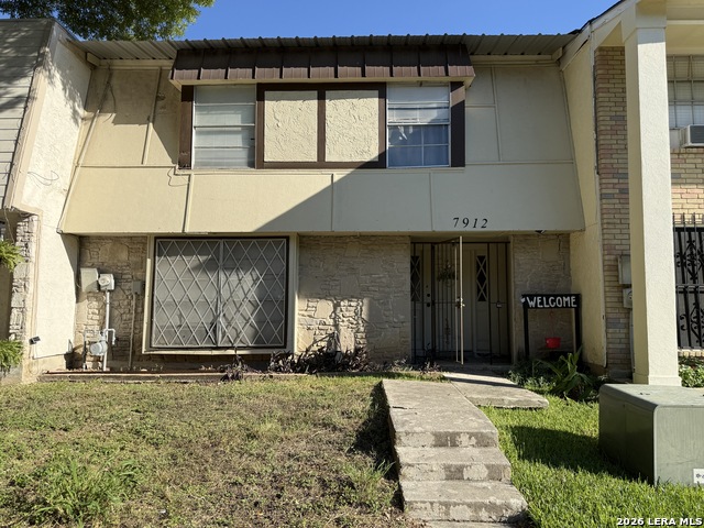 7912 Winsford Property Photo 1