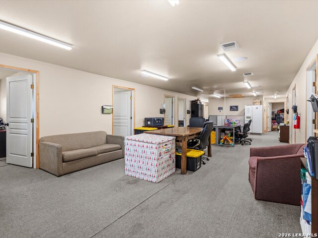 3925 Linne Rd Property Photo 6
