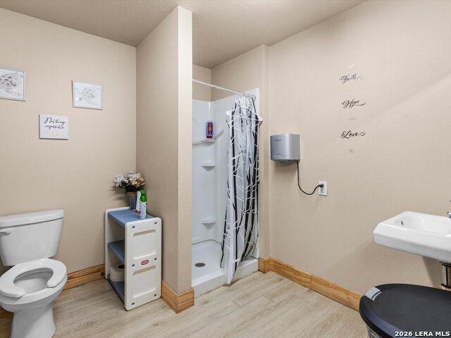 3925 Linne Rd Property Photo 13