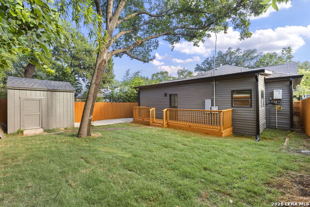 315 E Craig Pl Property Photo 29