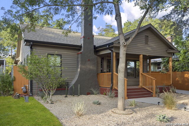 315 E Craig Pl Property Photo 33