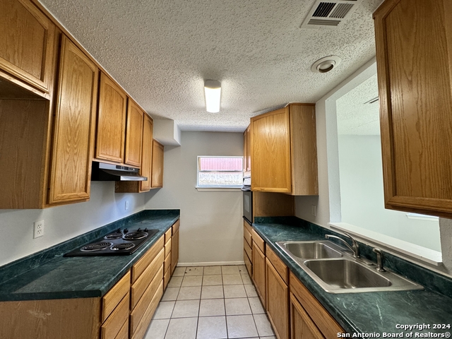 6604 Spring Hurst St Property Photo 2