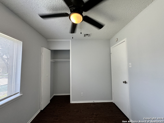 6604 Spring Hurst St Property Photo 20