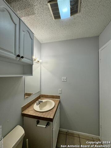 6604 Spring Hurst St Property Photo 25