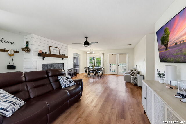 432 Knollwood Circle Property Photo 5