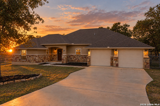 237 Great Oaks Blvd Property Photo 1