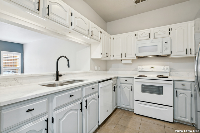 13024 Trent St Property Photo 5