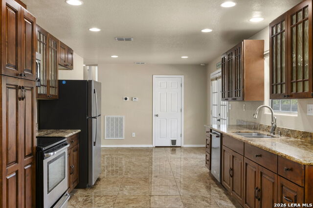 14414 Allwood St Property Photo 16