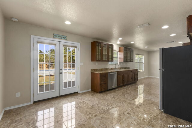 14414 Allwood St Property Photo 19