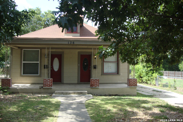 136 E Dullnig Ct Property Photo 1