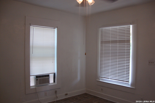 136 E Dullnig Ct Property Photo 3