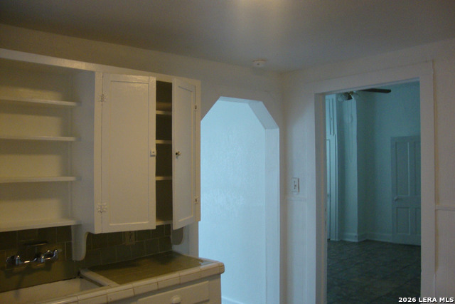 136 E Dullnig Ct Property Photo 10