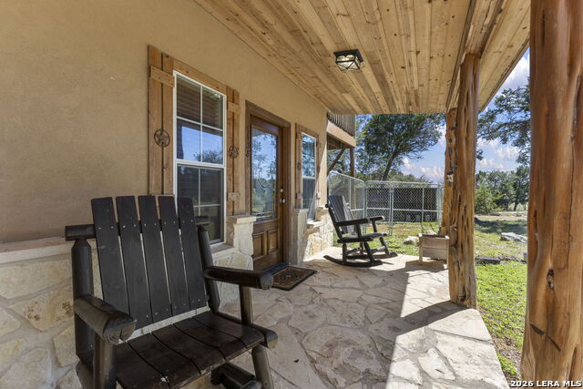 138 Comanche Path Property Photo 5