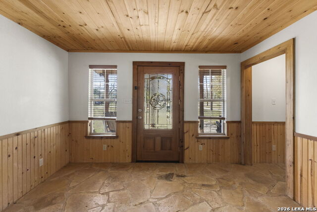 138 Comanche Path Property Photo 6