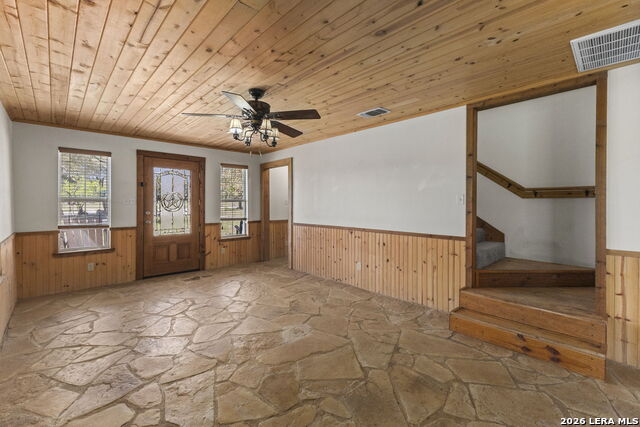 138 Comanche Path Property Photo 7