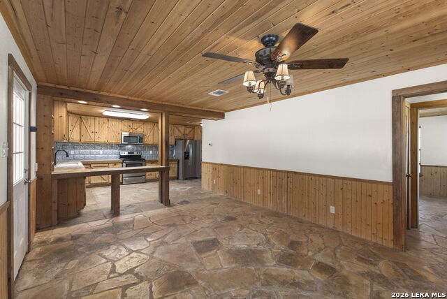 138 Comanche Path Property Photo 10