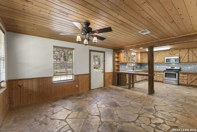 138 Comanche Path Property Photo 11