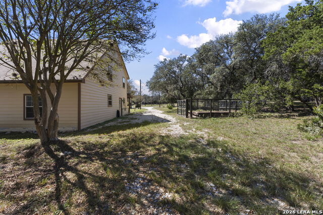 138 Comanche Path Property Photo 38