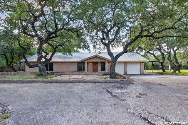 190 Rosenberry Property Photo 1