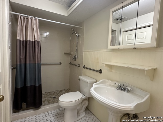 8655 Datapoint Dr Property Photo 8