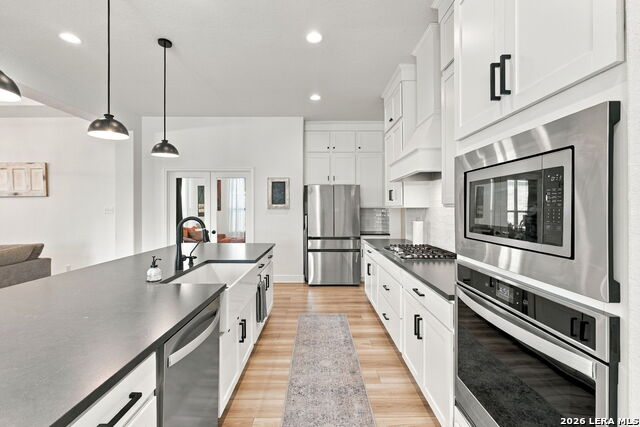 8735 Gate Forest Property Photo 9