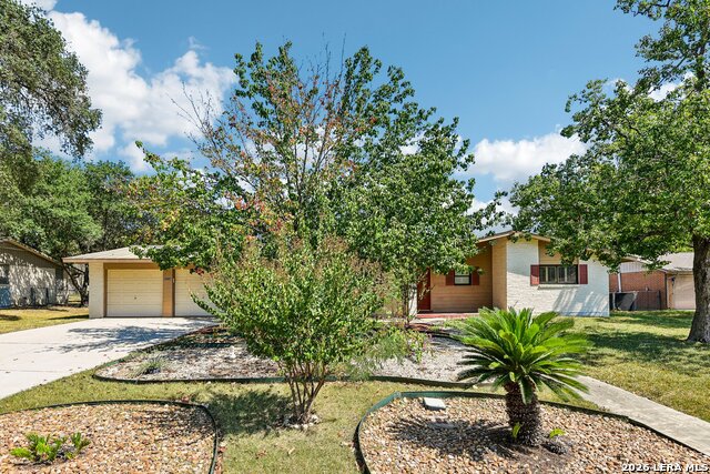 8714 Midcrown Dr Property Photo 3