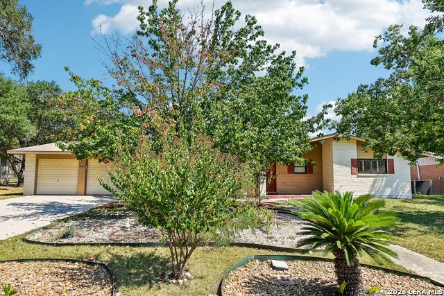8714 Midcrown Dr Property Photo 4