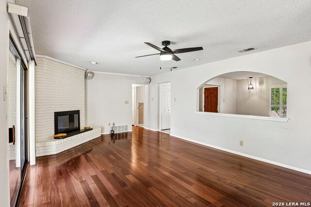 8714 Midcrown Dr Property Photo 5