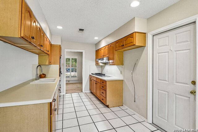 8714 Midcrown Dr Property Photo 16