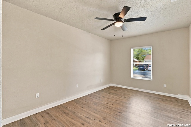 4005 Colonial Sun Dr Property Photo 13