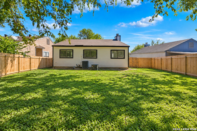 4005 Colonial Sun Dr Property Photo 24