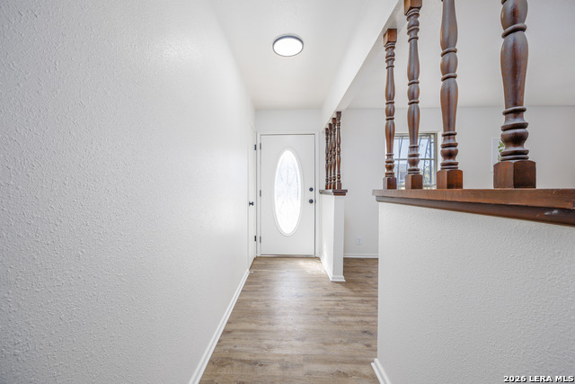 4355 Springview Dr Property Photo 4