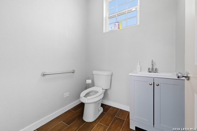 127 Lewis St Property Photo 18